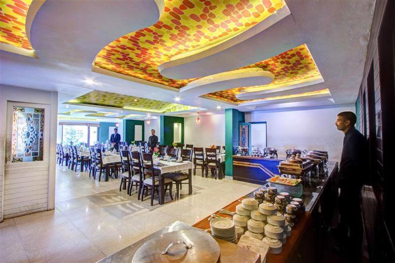 Hotel The North Wind In City Center, Manali Екстер'єр фото