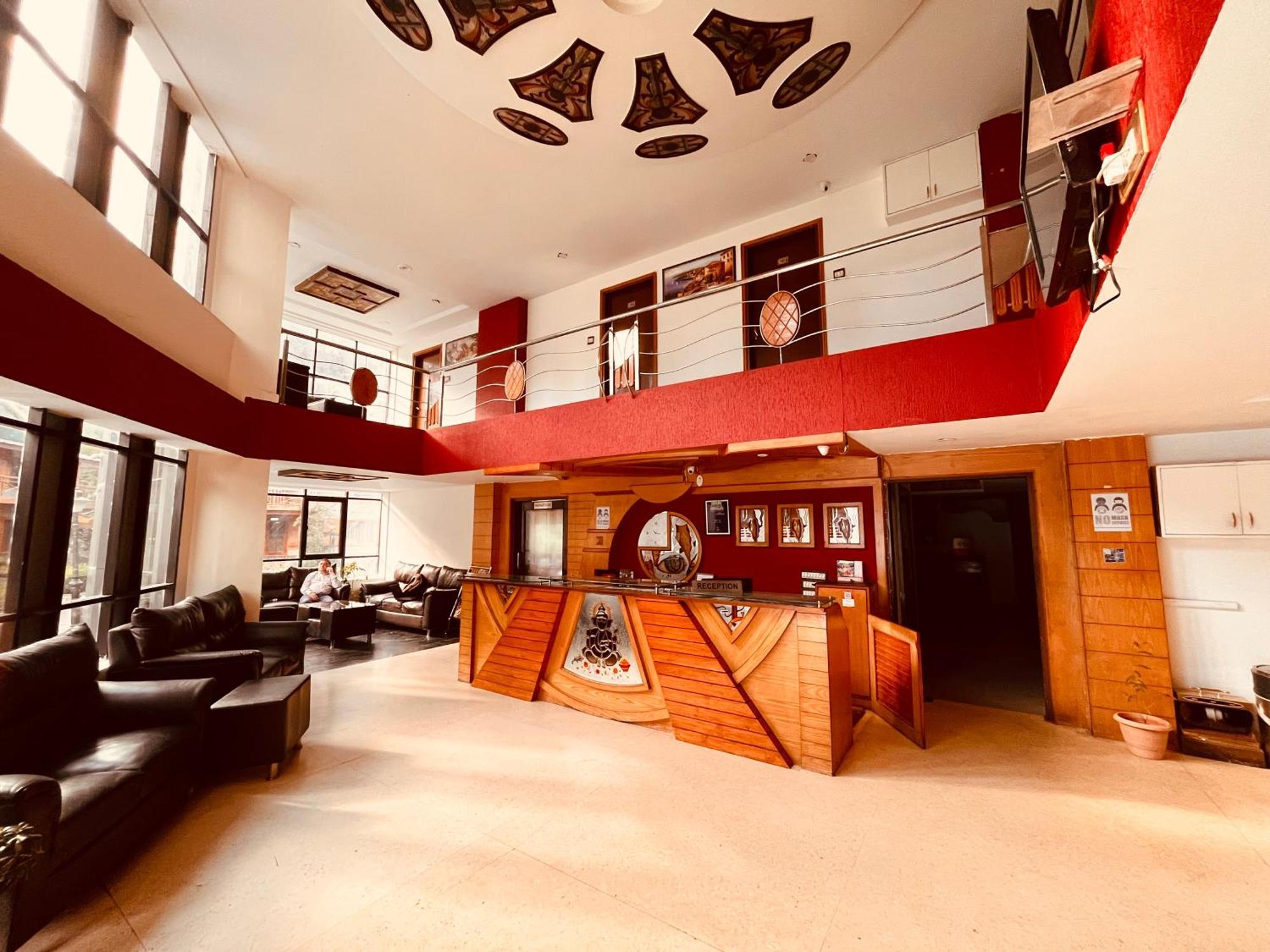 Hotel The North Wind In City Center, Manali Екстер'єр фото