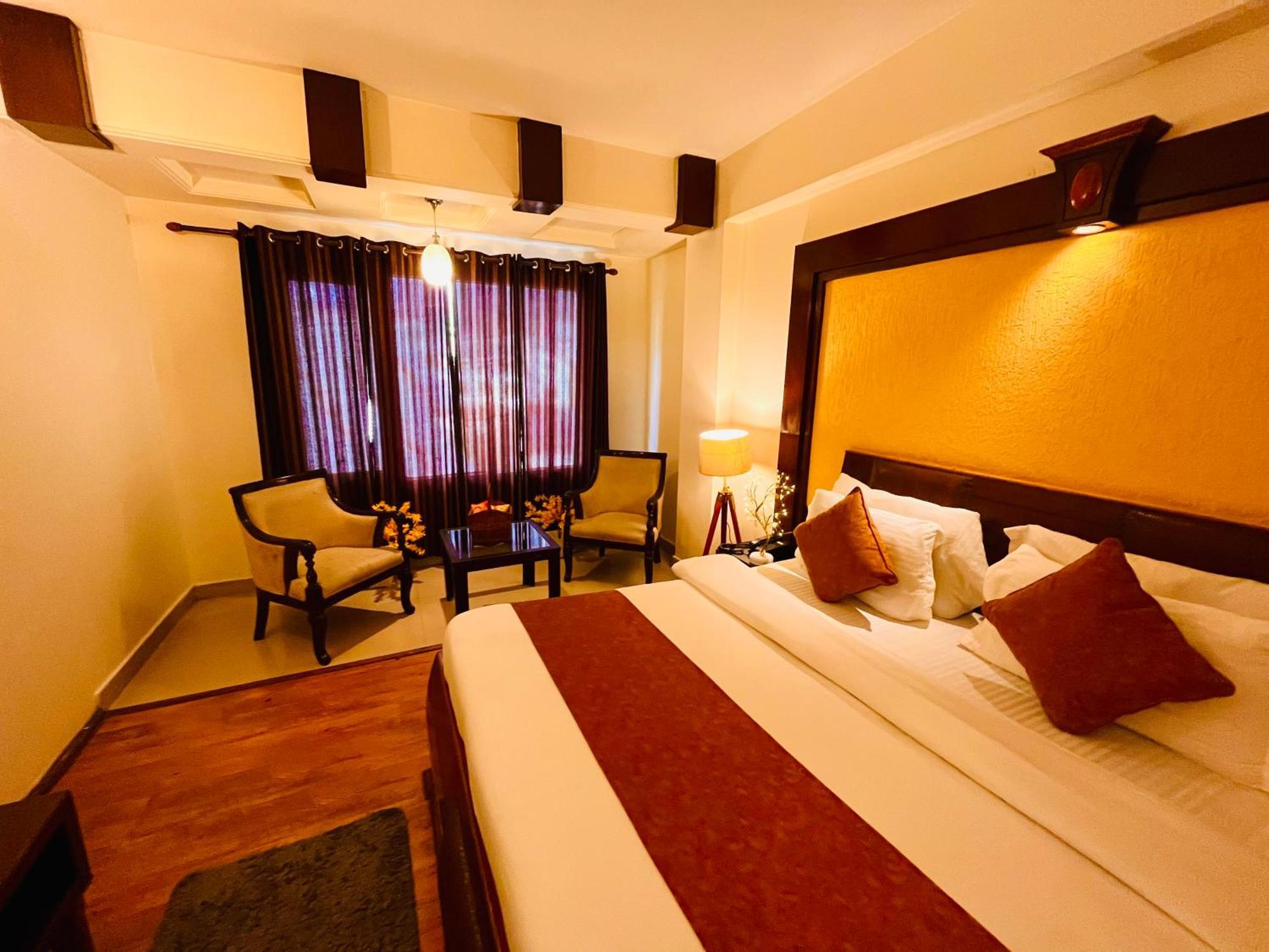 Hotel The North Wind In City Center, Manali Екстер'єр фото